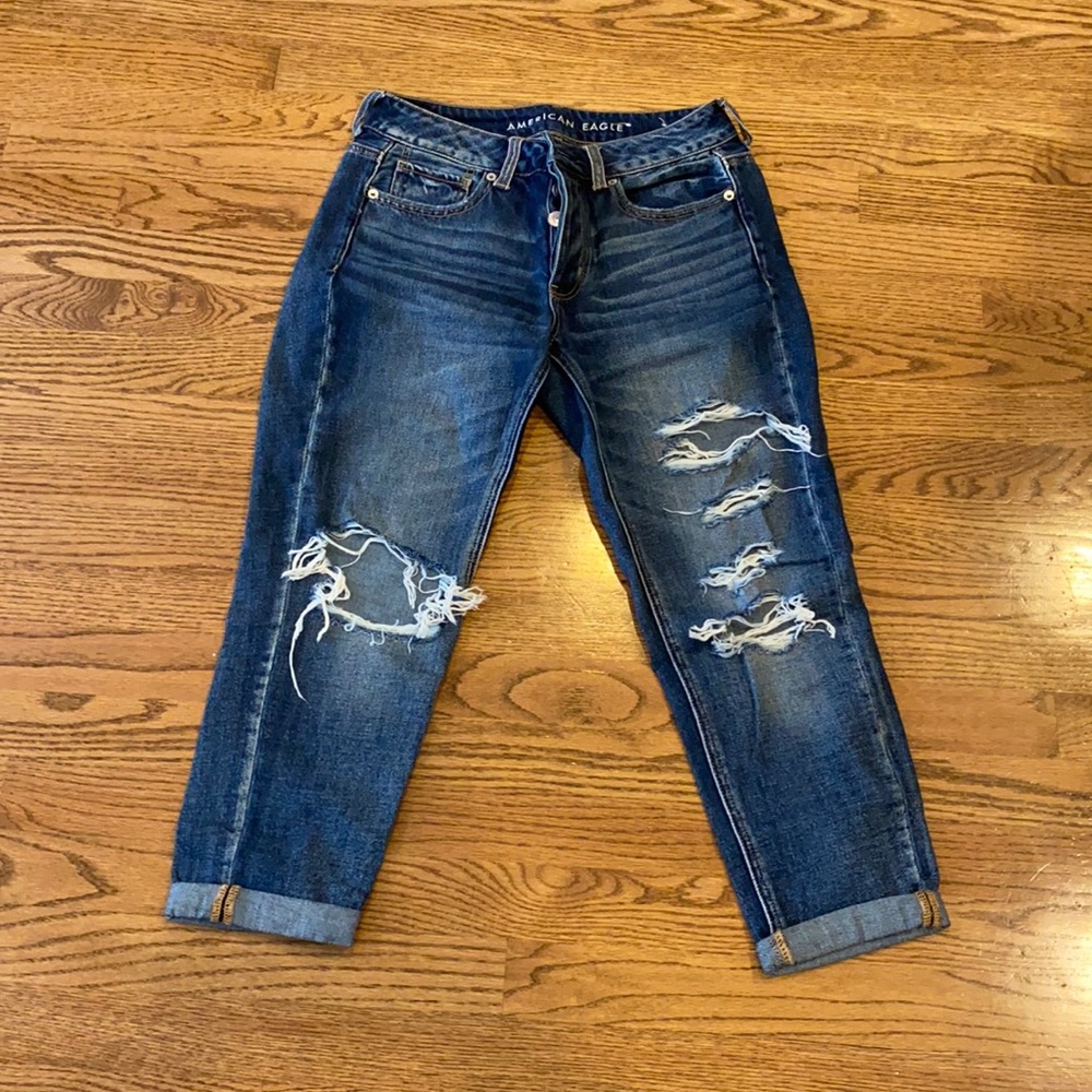 Wide leg high waisted ripped jeans